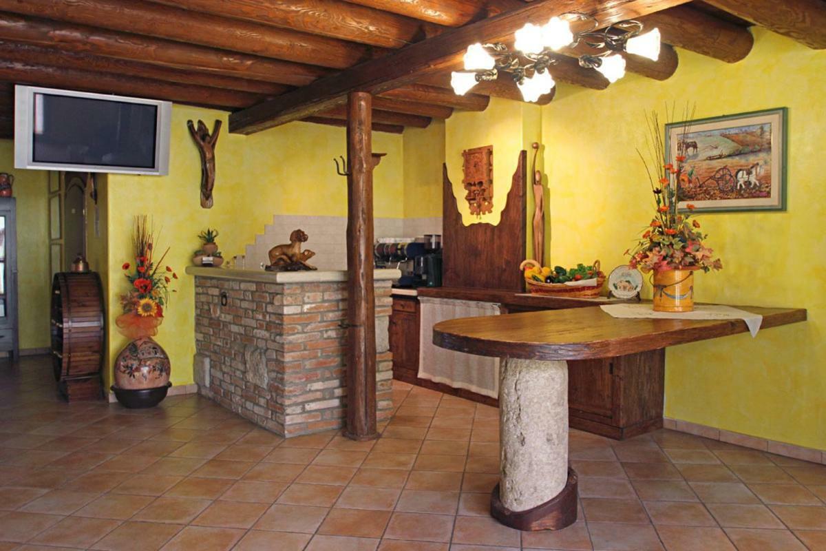 Villa All'Albaro Agriturismo à Salizzole Extérieur photo